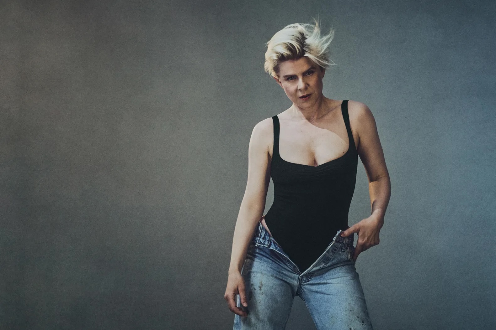 news about robyn with jo whiley on radio 2